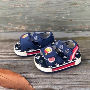 Winnie The Pooh Velcro Strap Infant Sandals